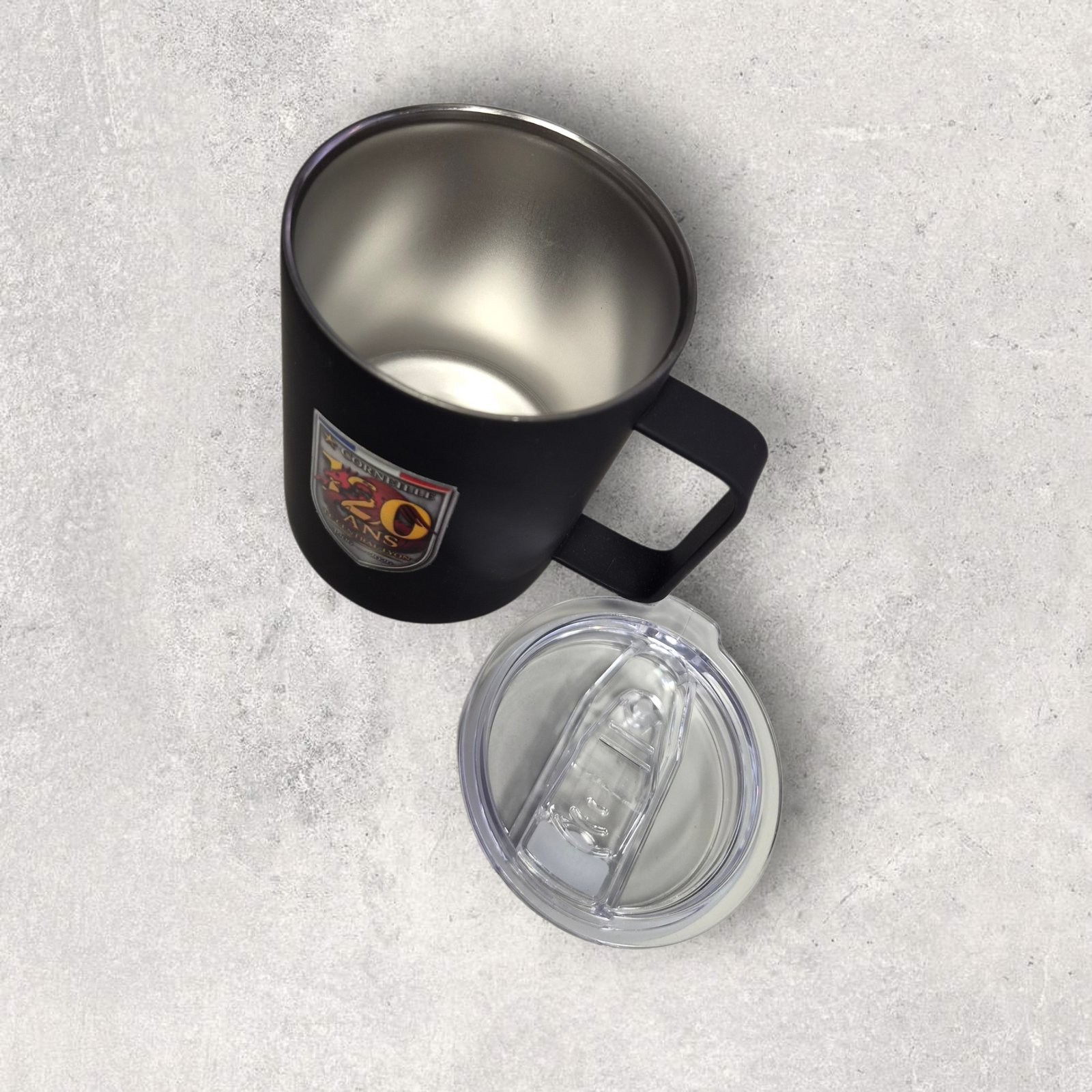 Mug isotherme noir avec couvercle pompiers lyon corneille 120 ans